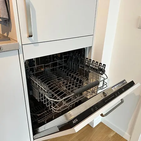 Modernes I Parkplatz I Terrasse